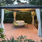 Rez-de-jardin De 5 Pieces شقة