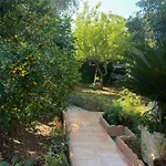 Rez-de-jardin De 5 Pieces شقة