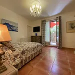 Rez-de-jardin De 5 Pieces شقة