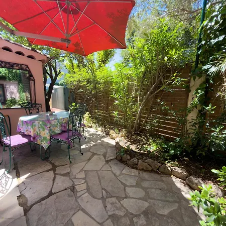Le Vieux Moulin Rez Jardin Villa Lägenhet